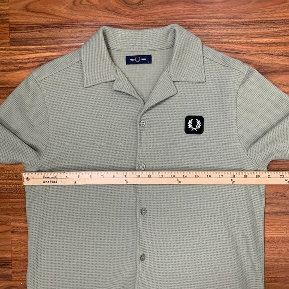 Fred Perry Men's Waffle Texture Button-up Shirt Medium - Picture 8 of 10